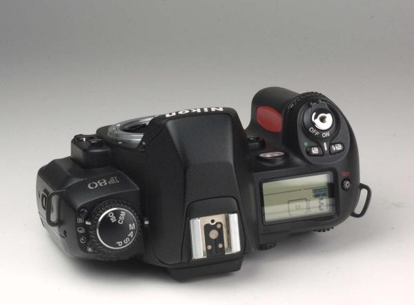 Nikon F80