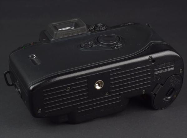 Nikon F80