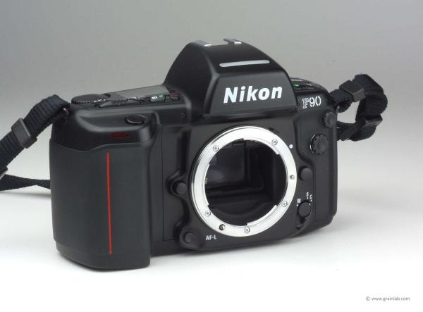 Nikon F90