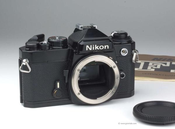 Nikon FE black