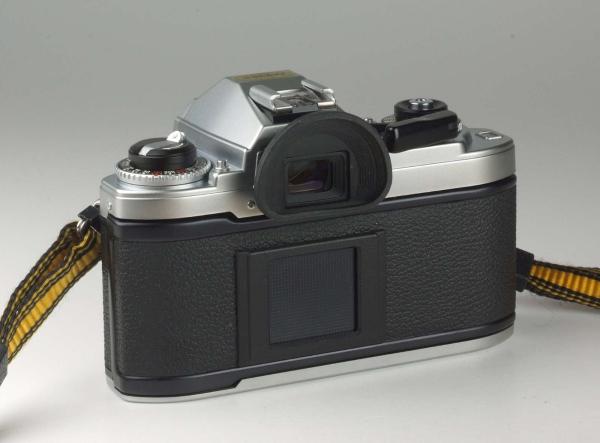 Nikon FG