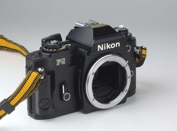 Nikon FG black + MF-15