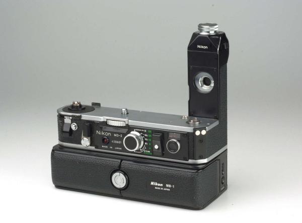 Nikon MD-2 + MB-1