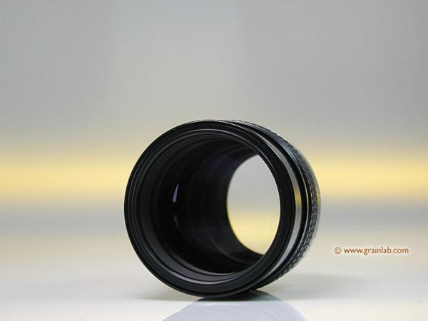 Nikon Nikkor 1.8/105mm in OVP