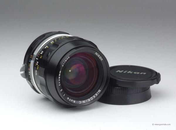 Nikon Nikkor-N.C 28mm f/2 nonAI