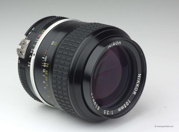 Nikon Nikkor 105mm f/2.5 AI