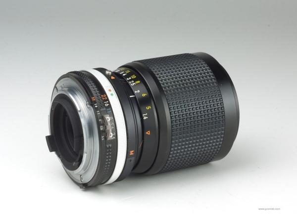 Nikon Nikkor 35-105mm f/3.5-4.5 AIS