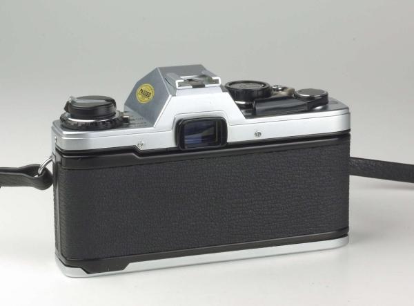 Olympus OM-10