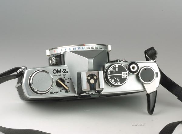 Olympus OM-2n