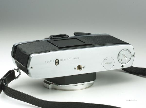 Olympus OM-2n