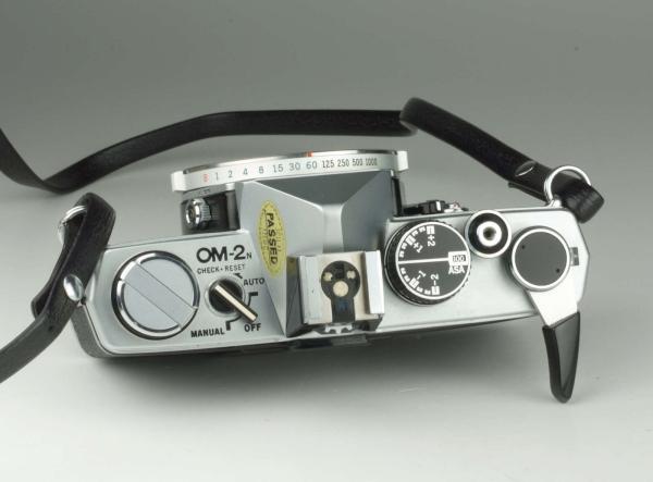 Olympus OM-2n