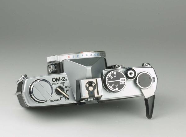 Olympus OM-2n
