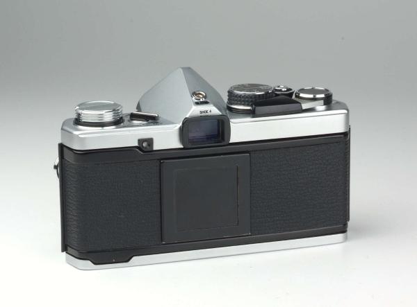 Olympus OM-2n
