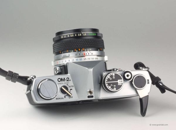 Olympus OM-2n + Zuiko 1.8/50mm