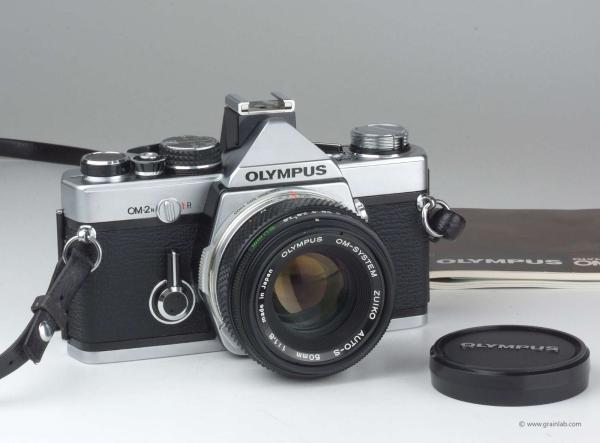 Olympus OM-2n + Zuiko 1.8/50mm