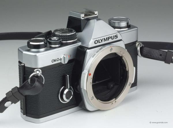Olympus OM-2n