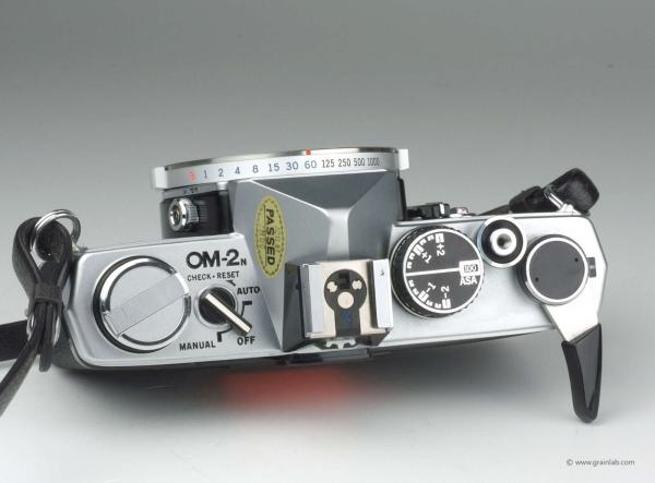 Olympus OM-2n