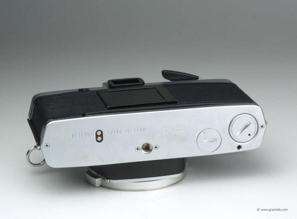 Olympus OM-2n