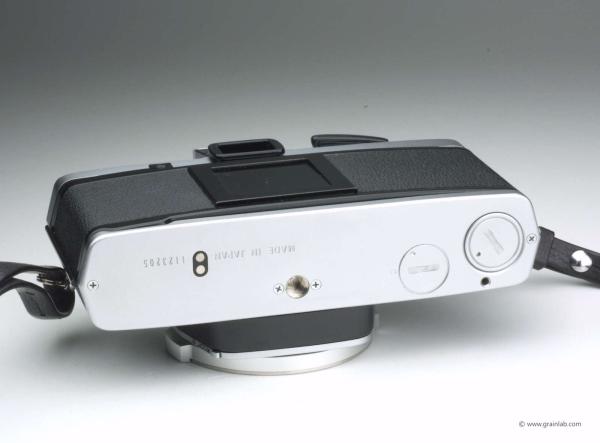 Olympus OM-2n
