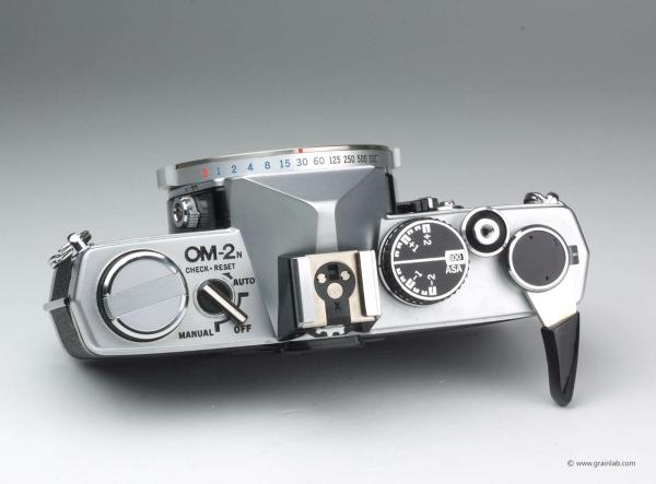 Olympus OM-2n