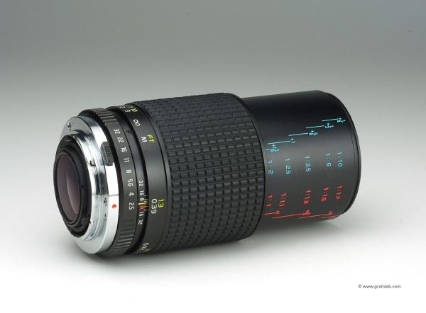 Tokina AT-X 90mm f/2.5 Macro - Olympus OM