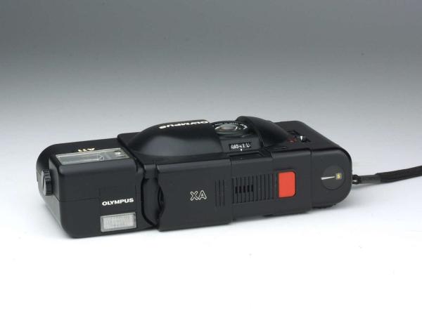 Olympus XA + A11 Blitz
