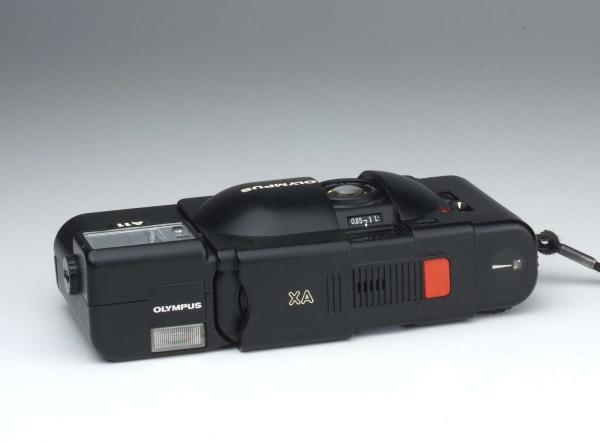 Olympus XA + A11 Blitz