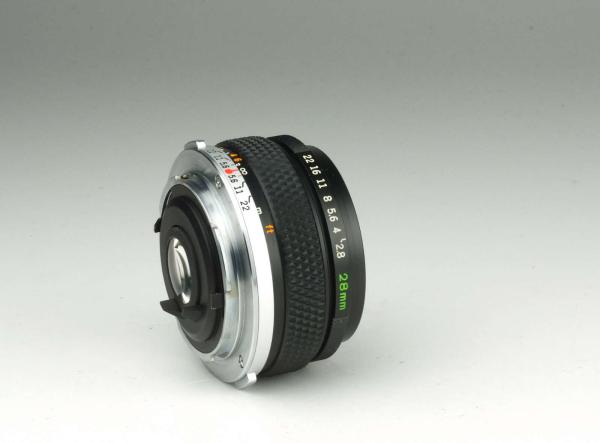 Olympus Zuiko 28mm f/2.8