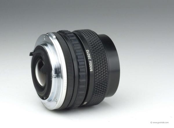 Olympus Zuiko 35-70mm f/3.5-4.5