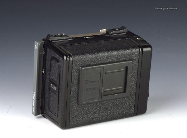 Zenza Bronica ETR Roll Film Back 220