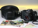 Nikon EM mit Nikon 1.8/50mm Serie E und Zubehör